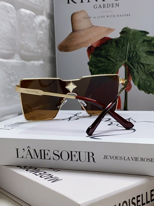 ルイヴィトンサングラス側面デザイン